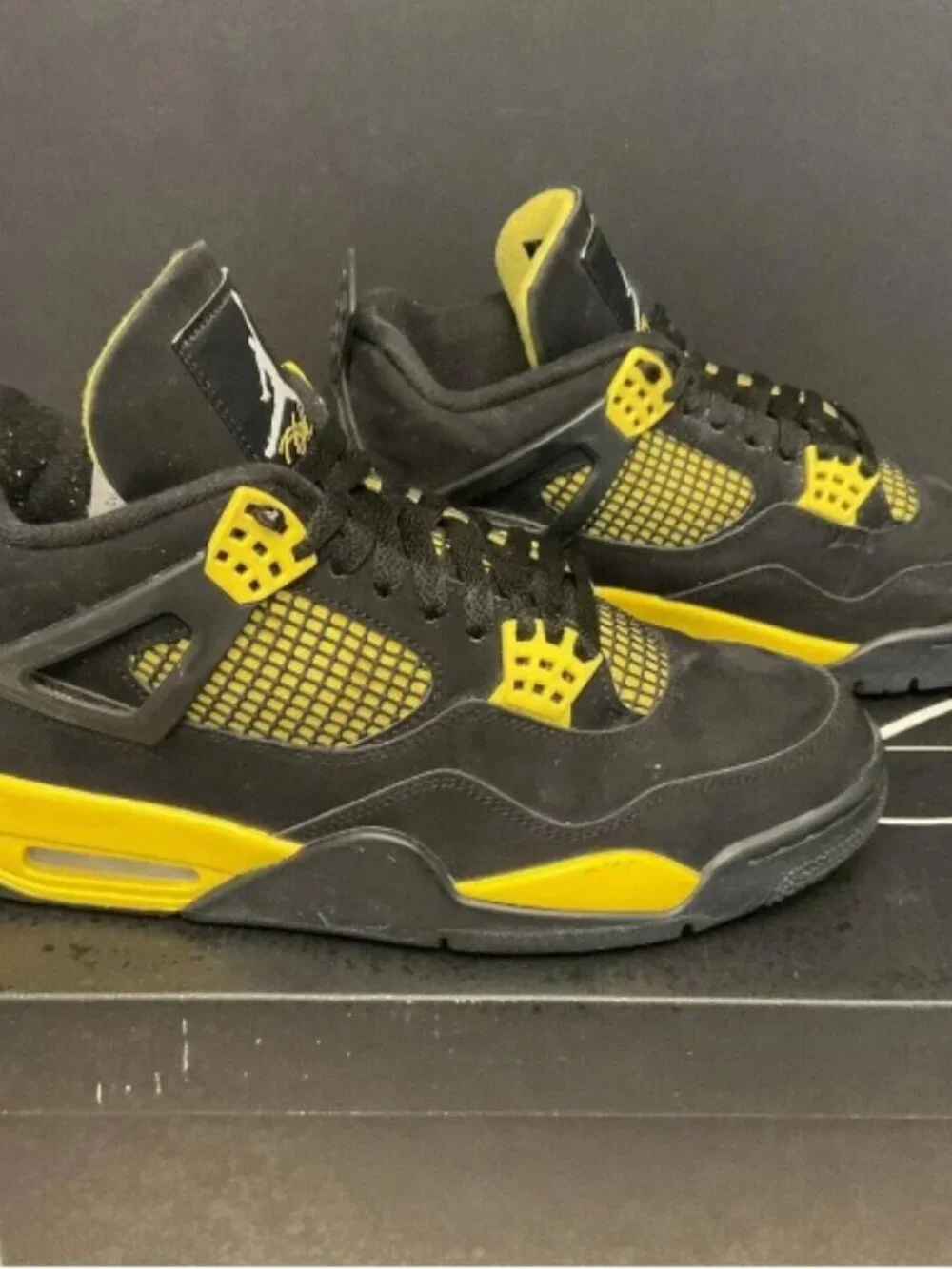Mens Nike Air Jordan 4 Retro Mid Thunder